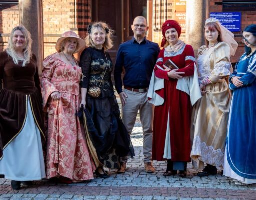 Powstaje pracownia historycznych strojów w średniowiecznej baszcie w Lęborku