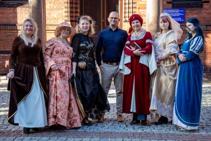 Powstaje pracownia historycznych strojów w średniowiecznej baszcie w Lęborku