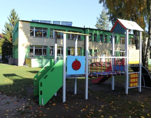 Nowy plac zabaw za blisko 85 tysięcy złotych przy Przedszkolu nr 5 w Lęborku