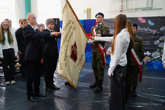 Wicestarosta Lęborski z wizytą w szkołach przed Dniem Edukacji Narodowej