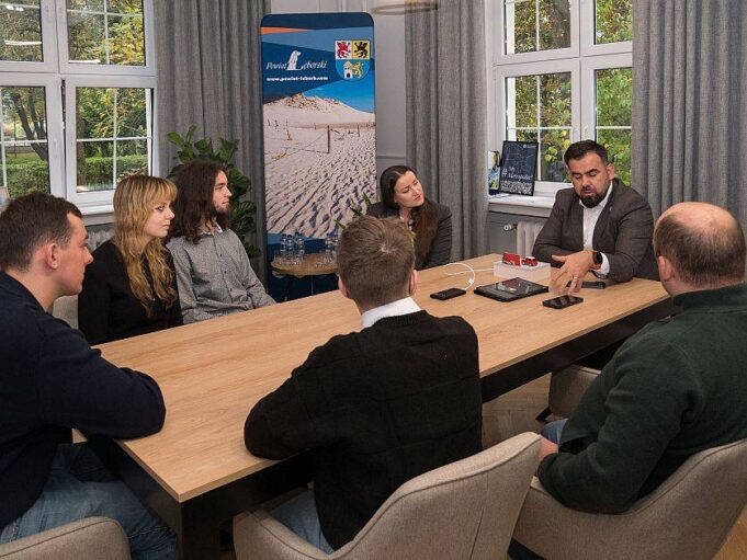 Sukces uczniów z Lęborka w międzynarodowym hackathonie w Turcji Sukces uczniów z Lęborka w międzynarodowym hackathonie w Turcji